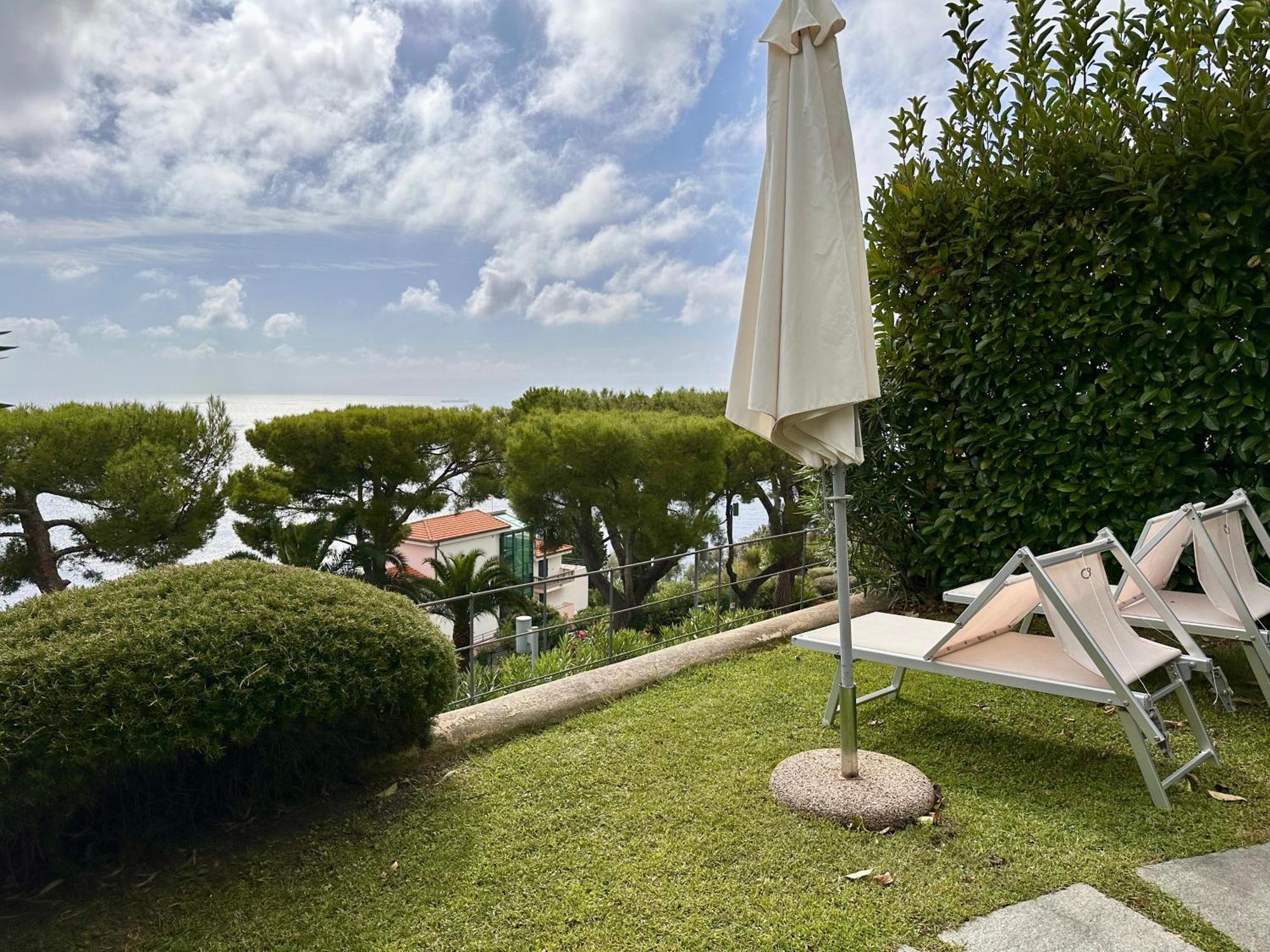 Dominio Mare Resort & Spa Bergeggi Rum bild